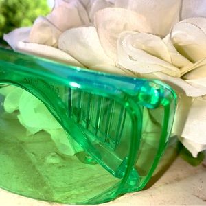 Oversized mint/neon green sunglasses